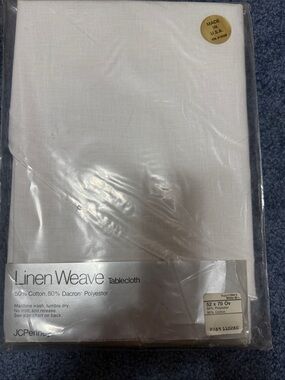 jcpenney White Linen-Weave Tablecloth 52X70 OV